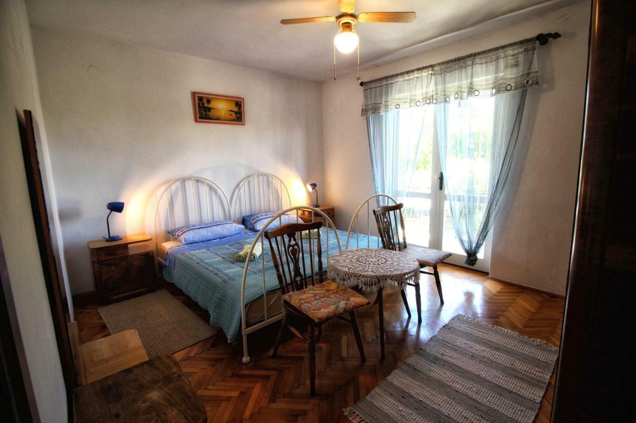 Green Garden Apartments 罗维尼 外观 照片