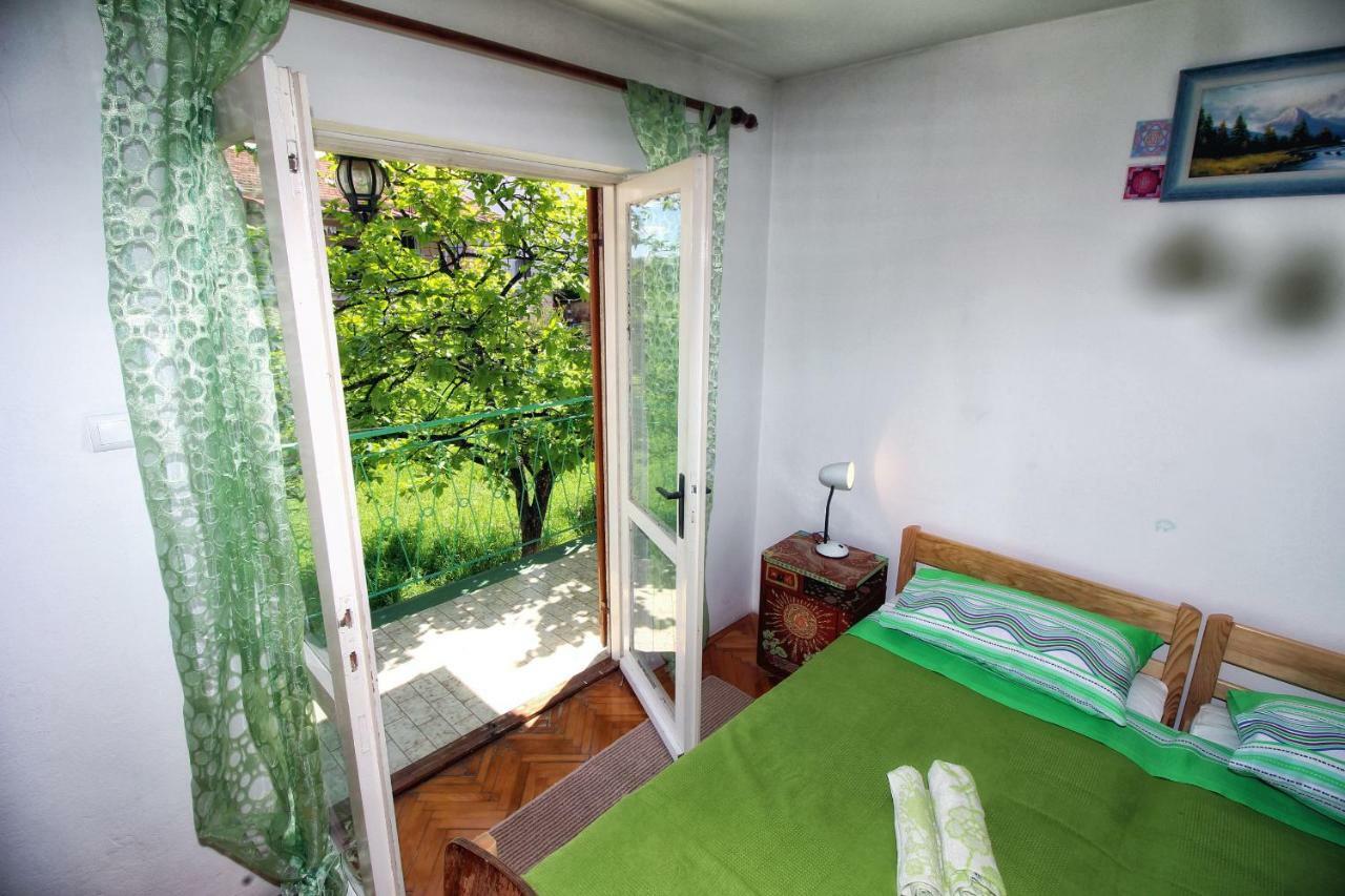 Green Garden Apartments 罗维尼 外观 照片