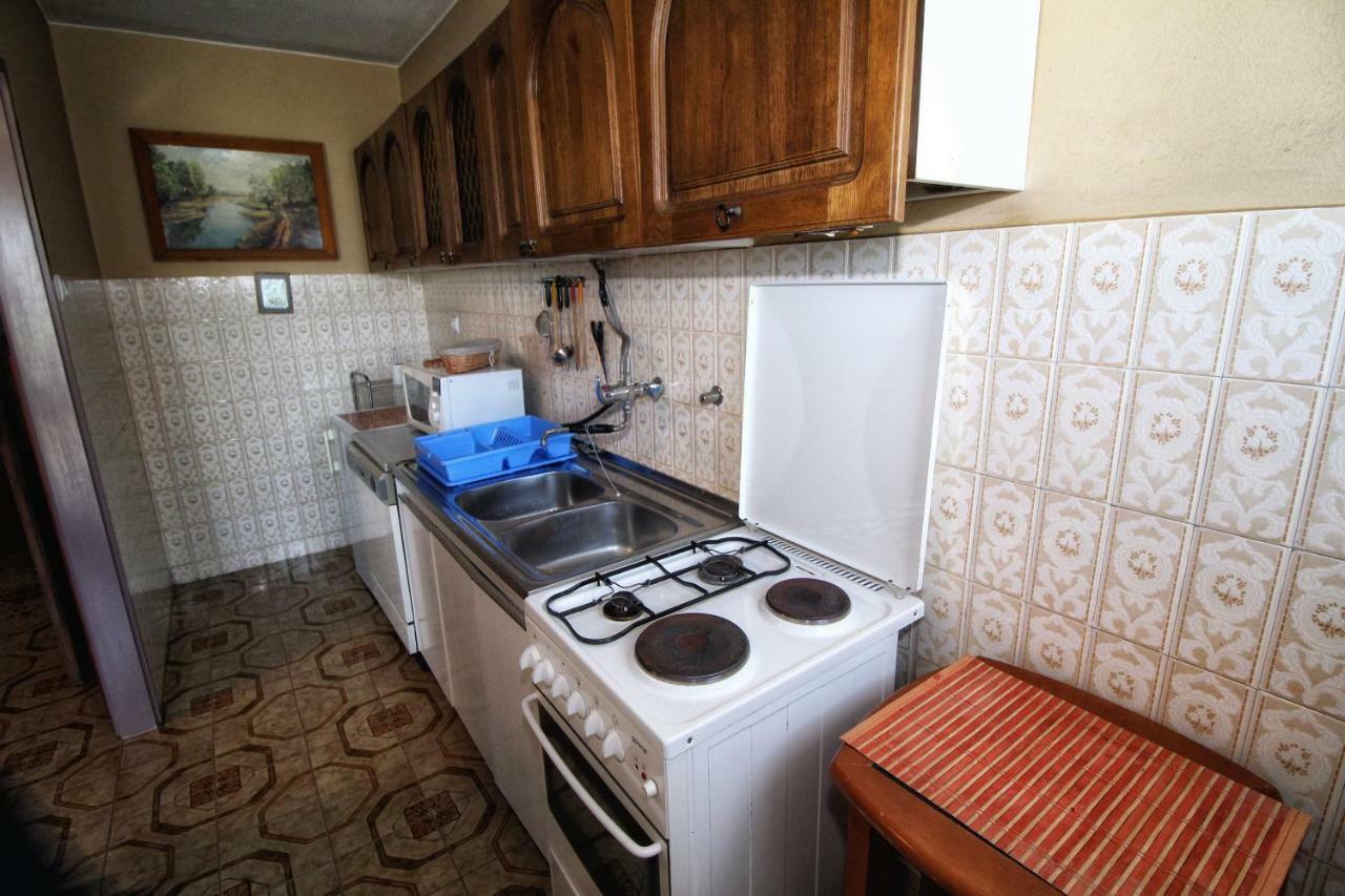 Green Garden Apartments 罗维尼 外观 照片